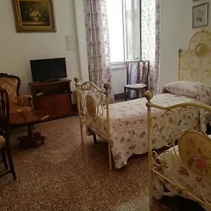 Tanina Couette-café